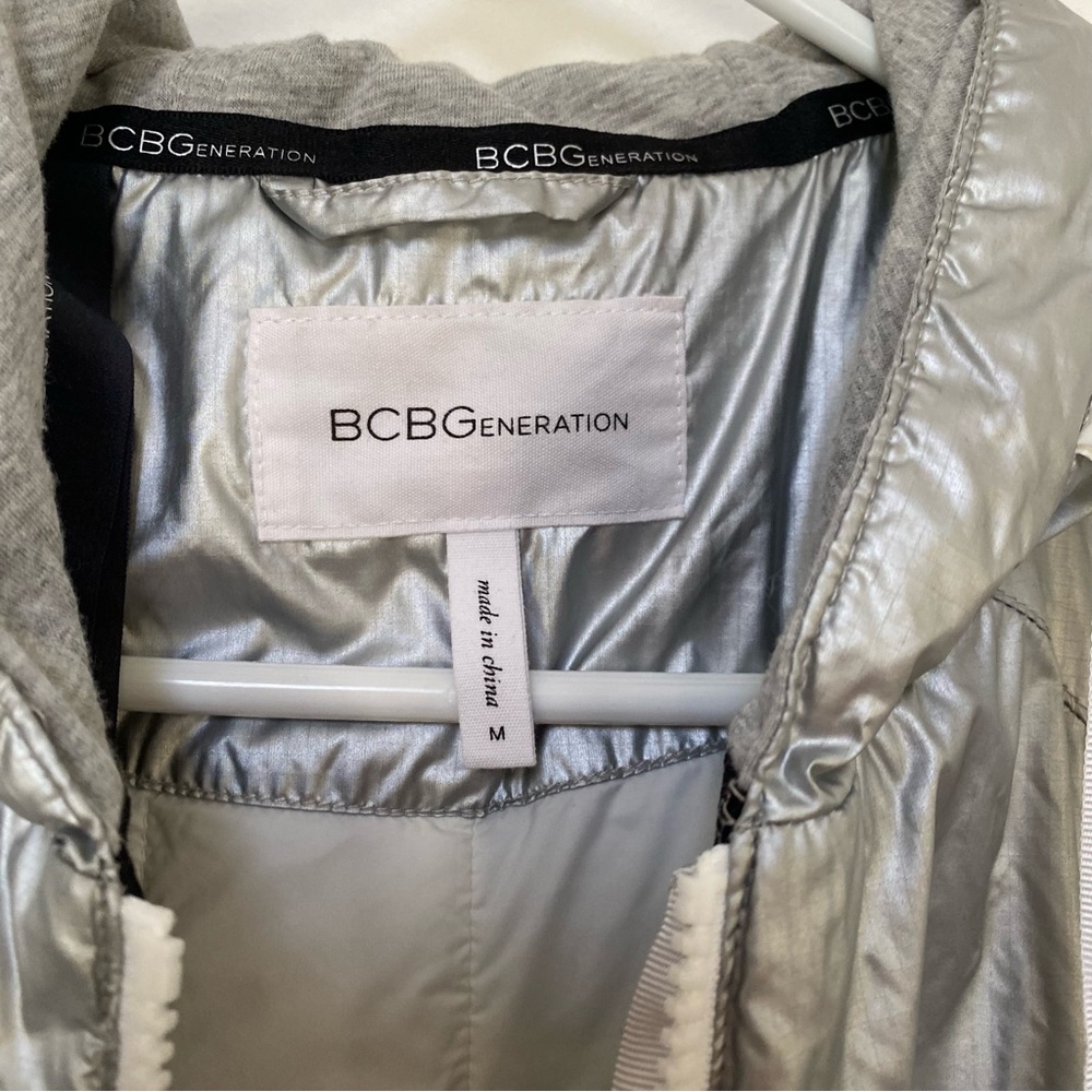 Bcbgeneration Packable Lightweight Jacket Silver … - image 3